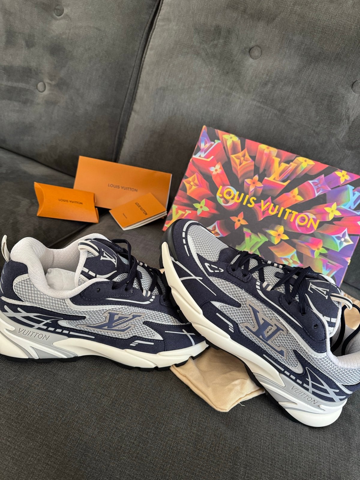 Louis Vuitton Runner Tactic Sneakers - valt als maat 45, Blauw, Nieuw, Ophalen of Verzenden, Sneakers of Gympen