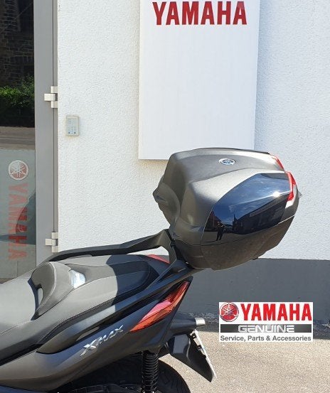 Originele Yamaha Topkoffer met Drager TRICITY 300 tk., Ophalen, Zo goed als nieuw