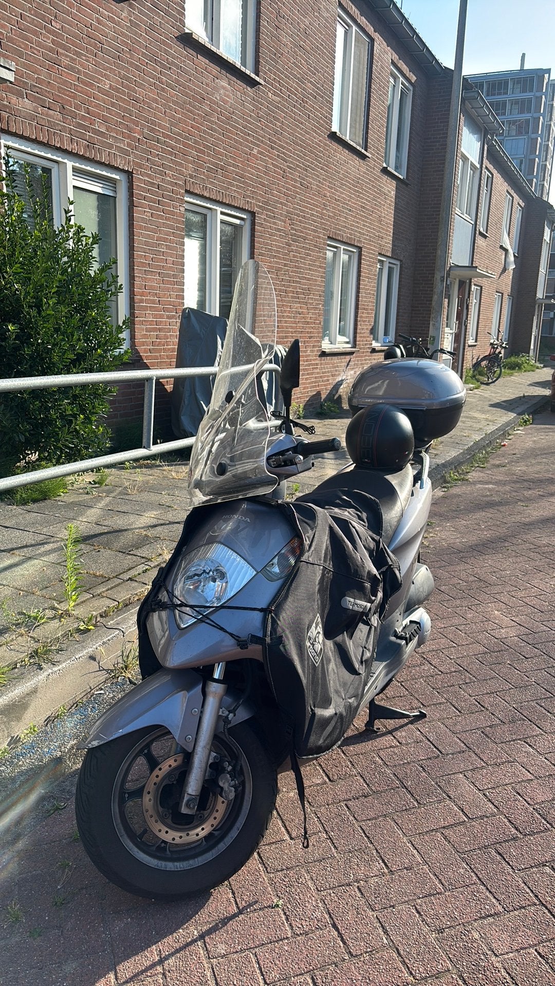 Honda dylan top staat 150cc moet weg, Particulier
