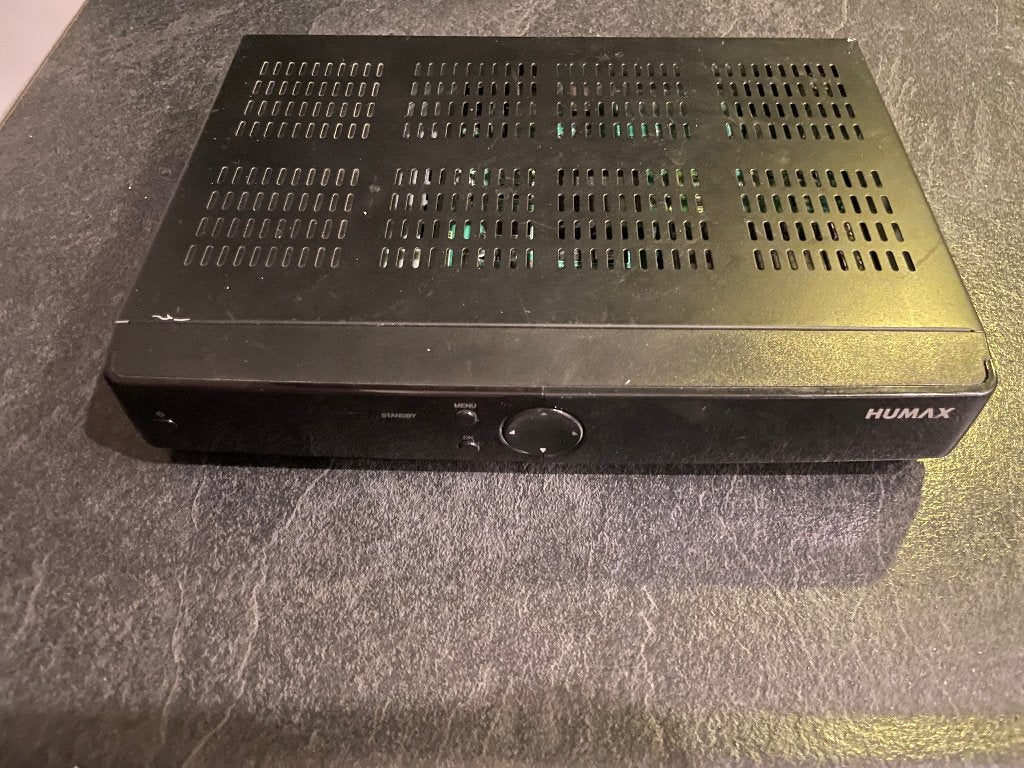 Humax IRHD-5300C digitale recorder voor kabeltelevisie, Ophalen, Zo goed als nieuw, Decoder