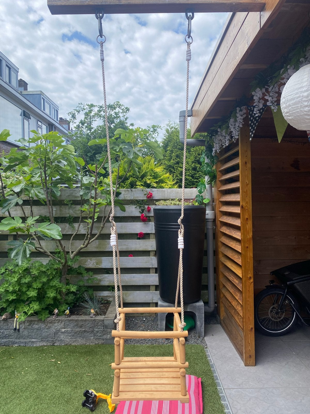 Houten babyschommel voor buiten, Ophalen, Zo goed als nieuw, Schommel