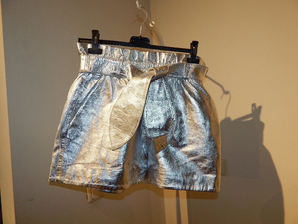 Ibana leren short zilver van leer en ceintuur wijde pijp M, Maat 38/40 (M), Overige kleuren, Kort, Ophalen of Verzenden