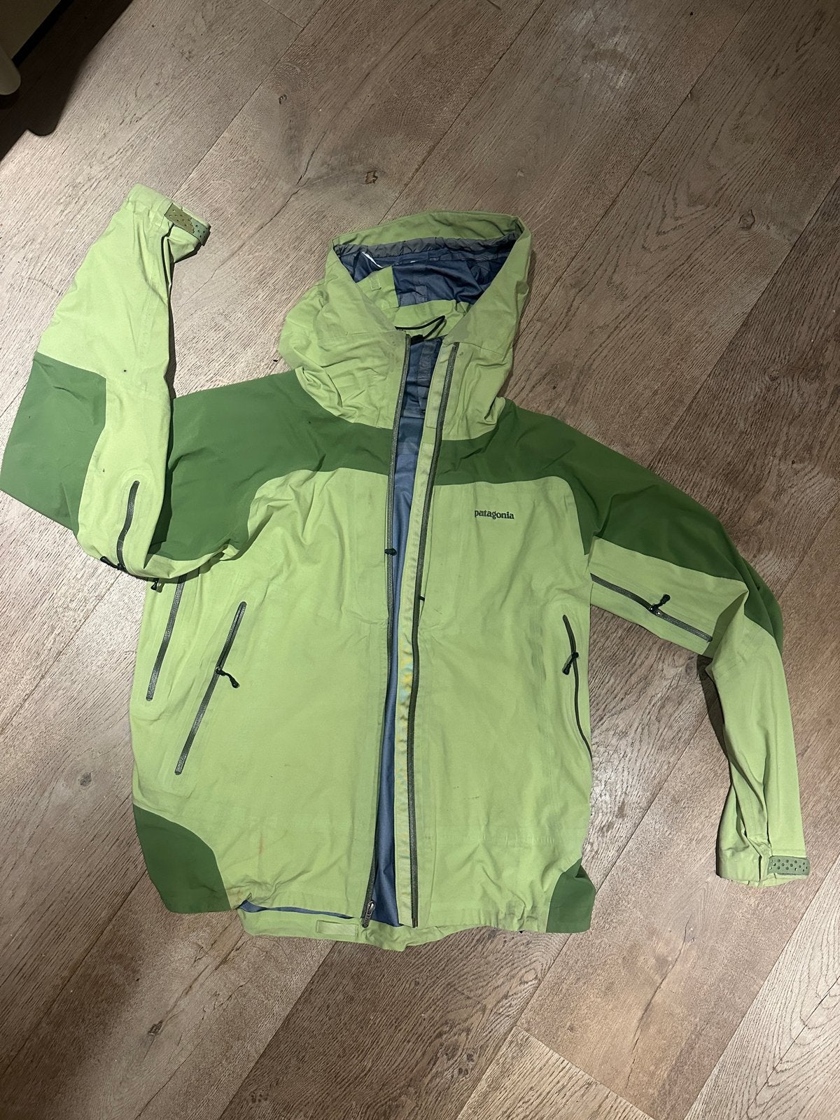 Patagonia Hardshell Jas - Old School Gebruikte Staat, Kleding | Heren, Ophalen of Verzenden, Gedragen, Overige maten, Jack