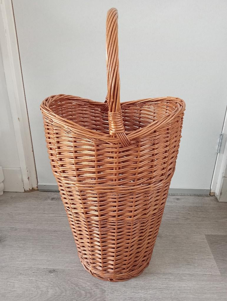 Rieten mand, Ophalen, Zo goed als nieuw, Overige vormen, Riet