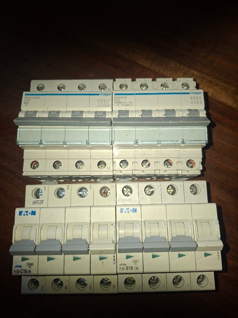 Diverse automaten, Doe-het-zelf en Verbouw, Elektra en Kabels, Ophalen of Verzenden, Zo goed als nieuw, Eaton, Overige typen