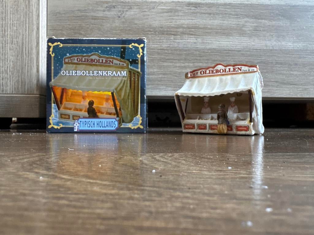 Hollands Oliebollenkraam met verlichting (geen kabel), Diversen, Ophalen, Gebruikt