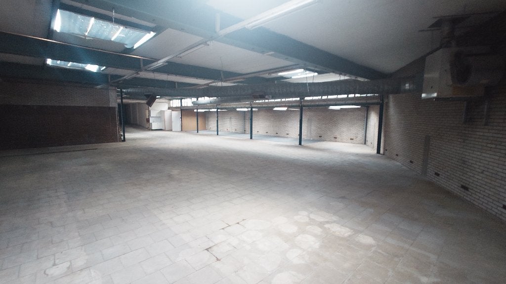TE HUUR  Bedrijfsruimte / Opslagruimte 470 m²  Maastricht, Zakelijke goederen, 469 m², Huur, Opslag of Loods