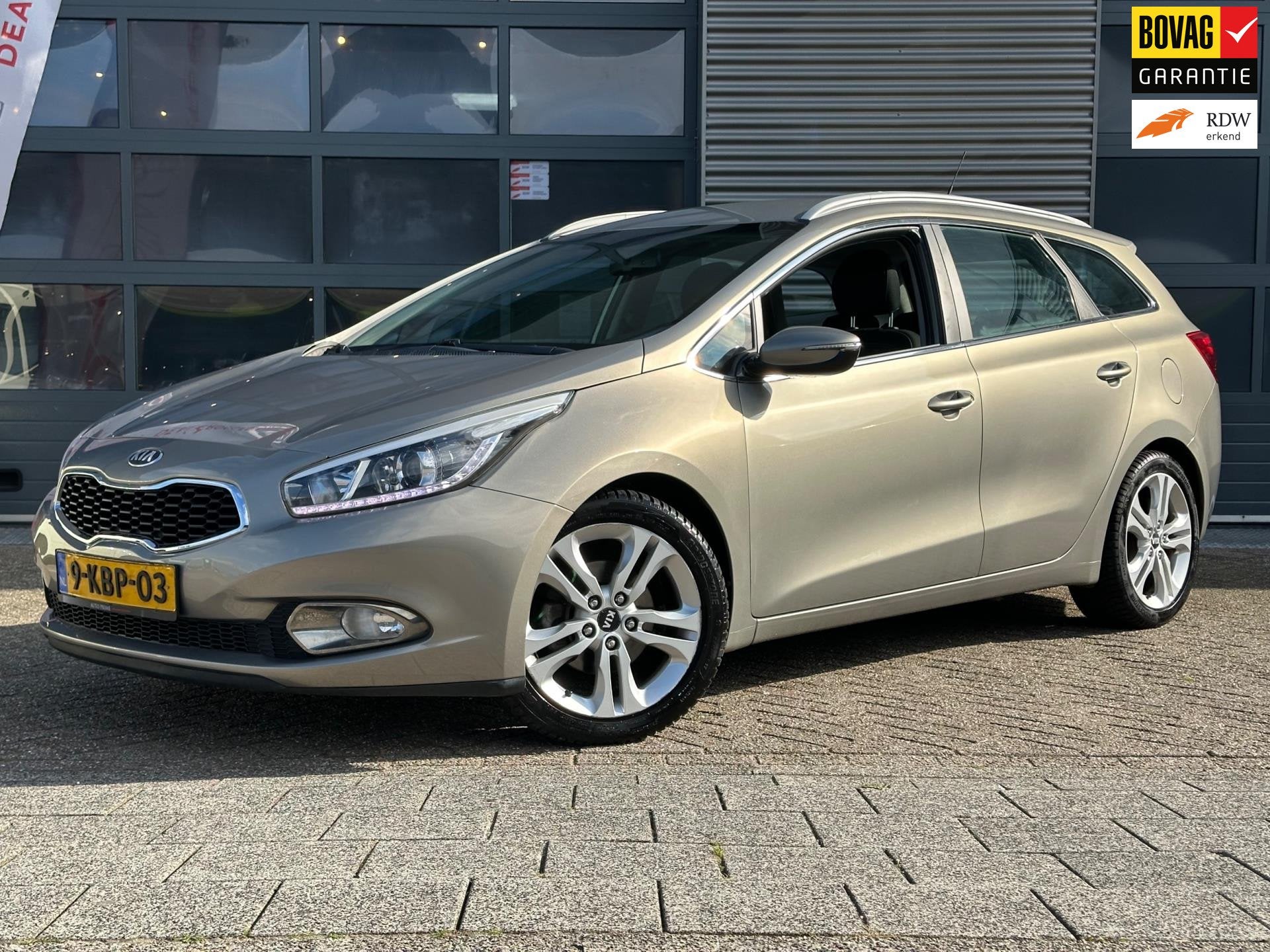Kia Cee'd Sportswagon 1.6 GDI Plus Pack | CRUISECR | Navi |, Auto's, Kia, Euro 5, Gebruikt, 4 cilinders, Origineel Nederlands