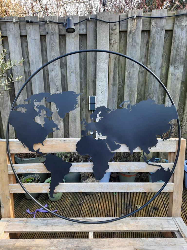 Metalen wereldkaart wanddecoratie - Zwart, Ophalen, Metaal, Wandsculptuur, Zwart
