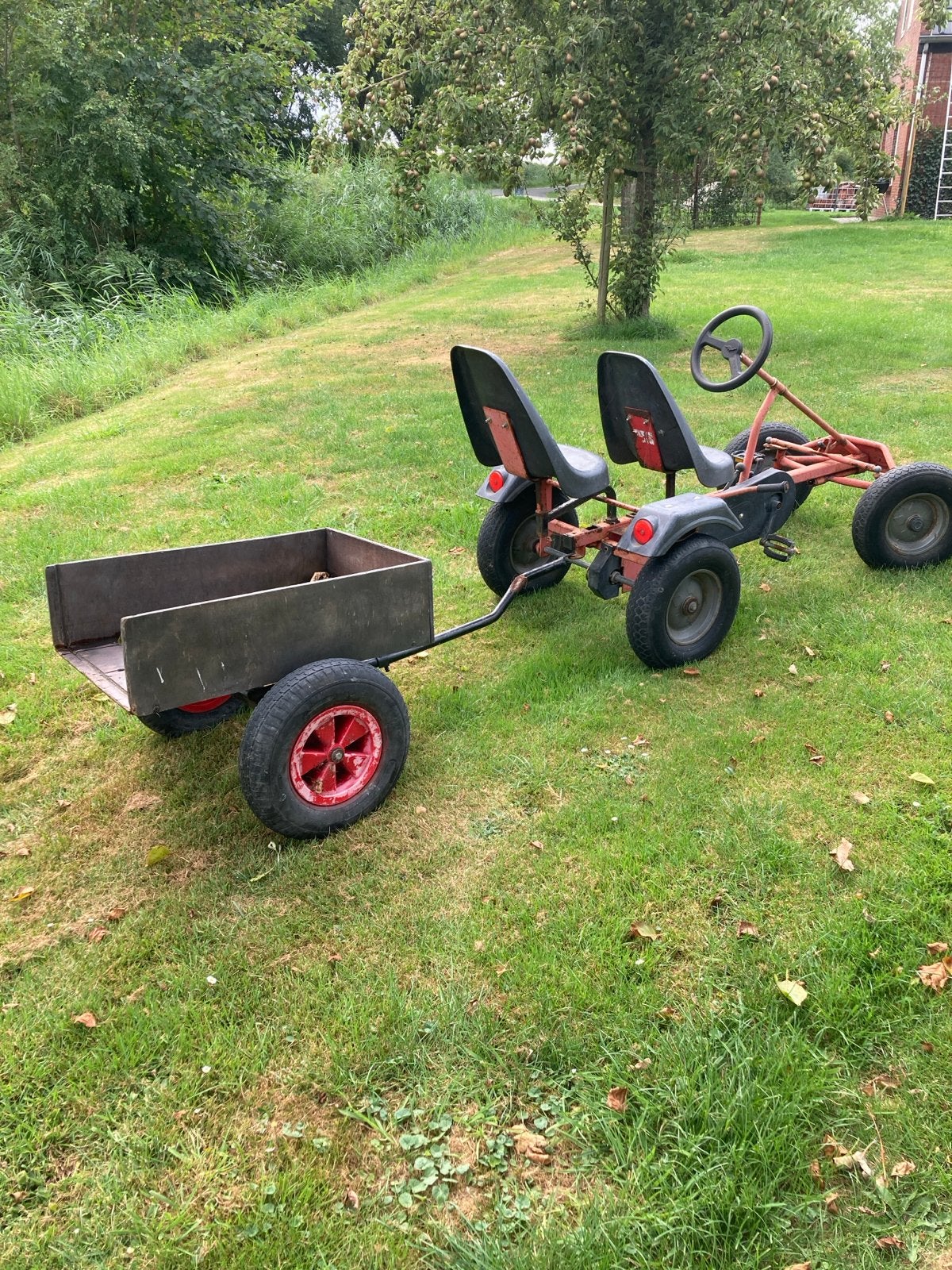Skelter met aanhanger en duozit, Kinderen en Baby's, Ophalen of Verzenden, Gebruikt, Overige merken, Duozit