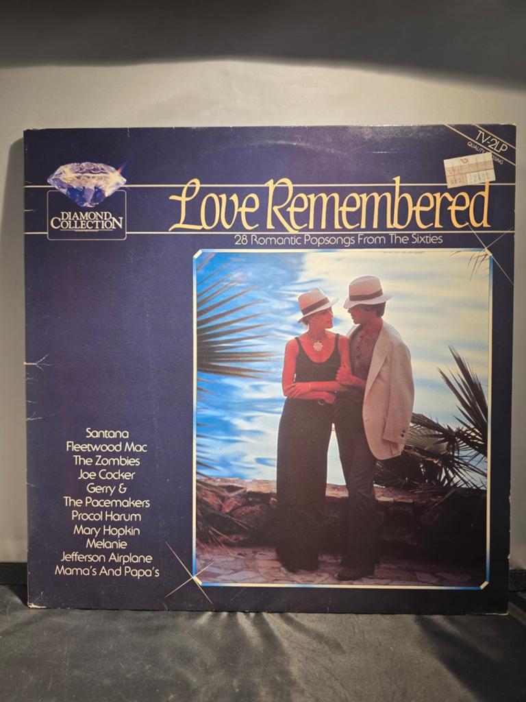Love Remembered - 28 Romantic Popsongs From The Sixties, Gebruikt, Complilatie, Ophalen of Verzenden, 12 inch