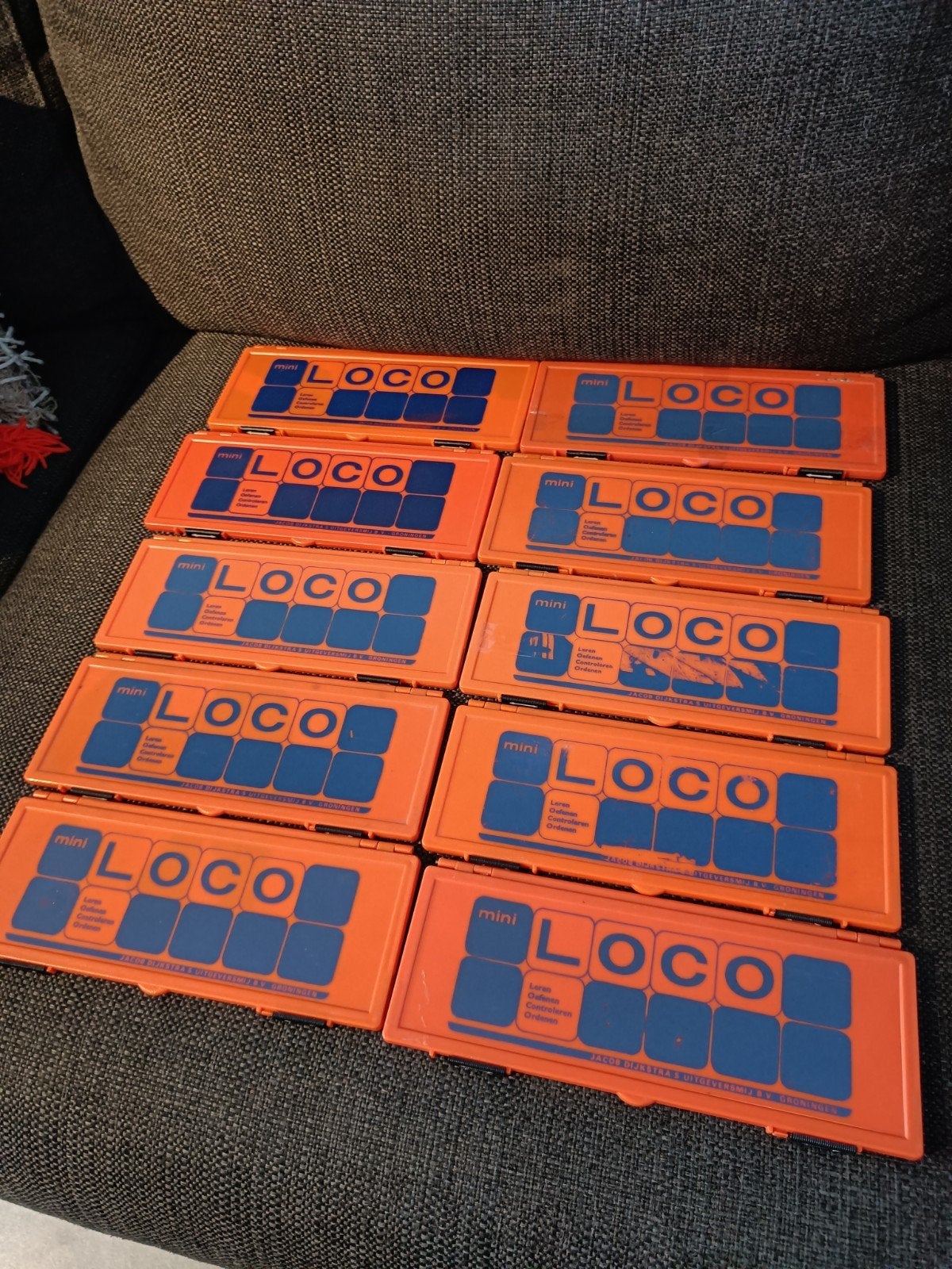10 mini Loco tegeldozen in mooie staat, Ophalen of Verzenden, Zo goed als nieuw, Taal en Lezen