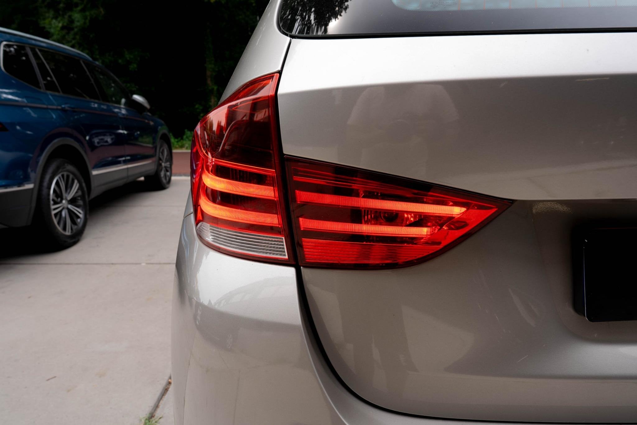 Foto 23 van BMW X1 xDrive20i Business | Navigatie | Pano | Cruise | Airc