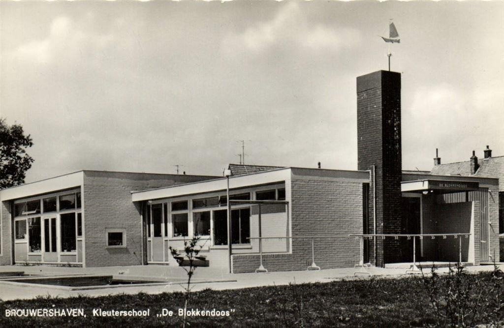 Brouwershaven, Kleuterschool De Blokkendoos - ongelopen, Verzamelen, Ophalen of Verzenden, 1960 tot 1980, Ongelopen, Zeeland