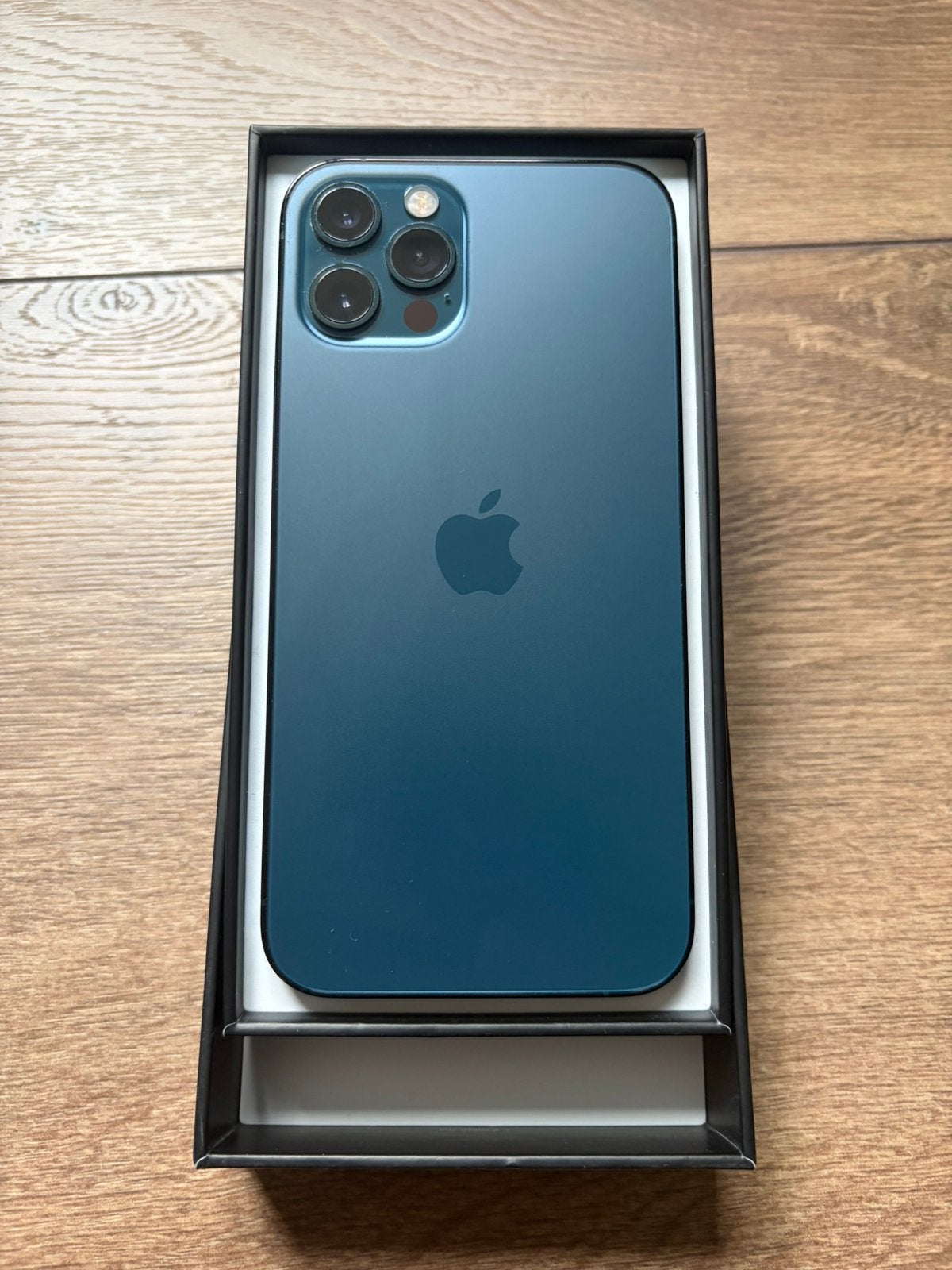 Apple iPhone 12 Pro 256 GB Pacific Blue, Telecommunicatie, Mobiele telefoons | Apple iPhone, 256 GB, Gebruikt, Blauw, 77 %