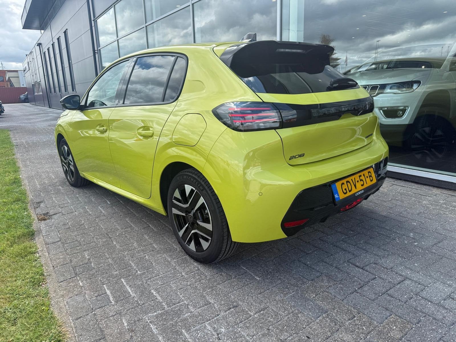 Peugeot 208 1.2 Hybrid 100 e-DCS6 Allure |NAP|1e eigenaar|DO, 1195 kg, Gebruikt, Euro 6, 1199 cc