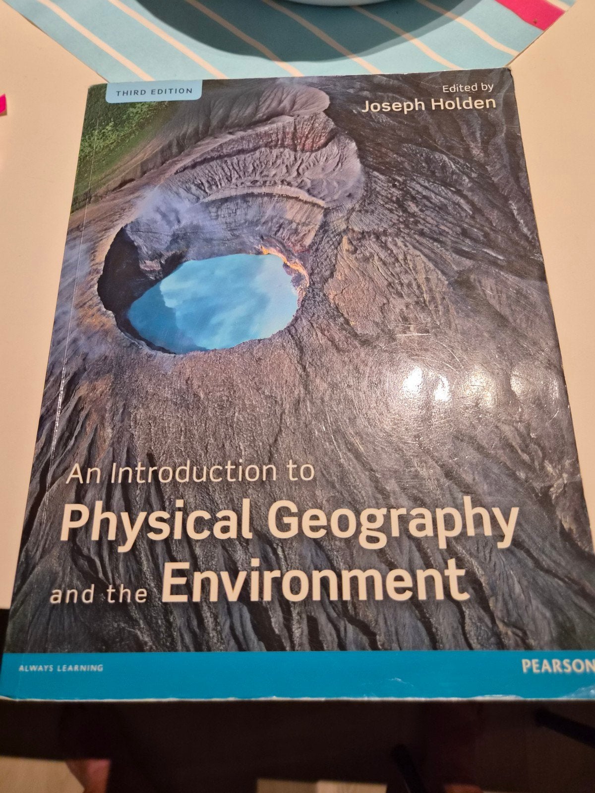 An Introduction to Physical Geography and the Environment, Gelezen, Joseph Holden, Beta, HBO