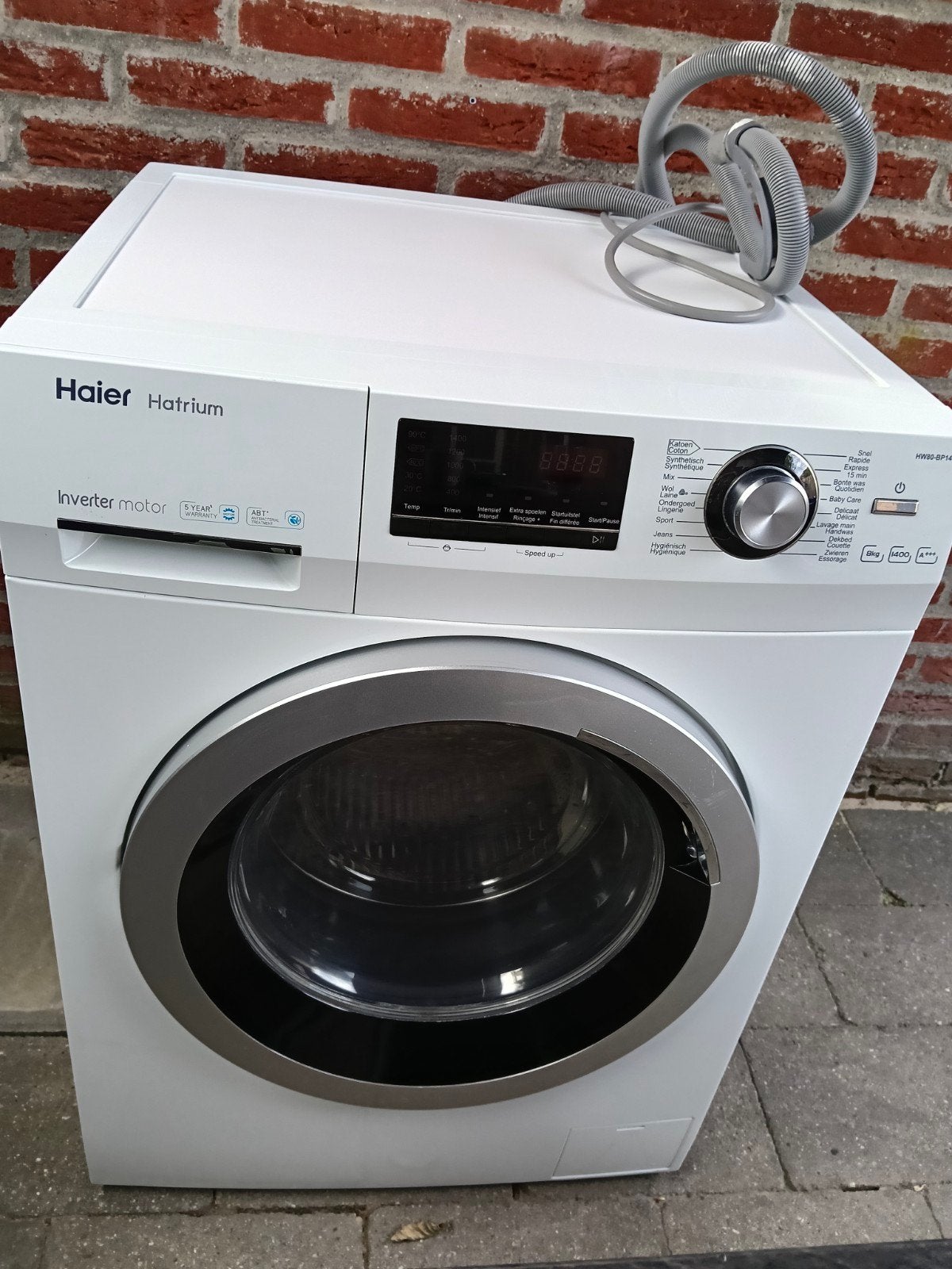 Haier Hatrium Wasmachine - Moet zsm weg.., Witgoed en Apparatuur, Ophalen, 1200 tot 1600 toeren, 8 tot 10 kg, Zo goed als nieuw
