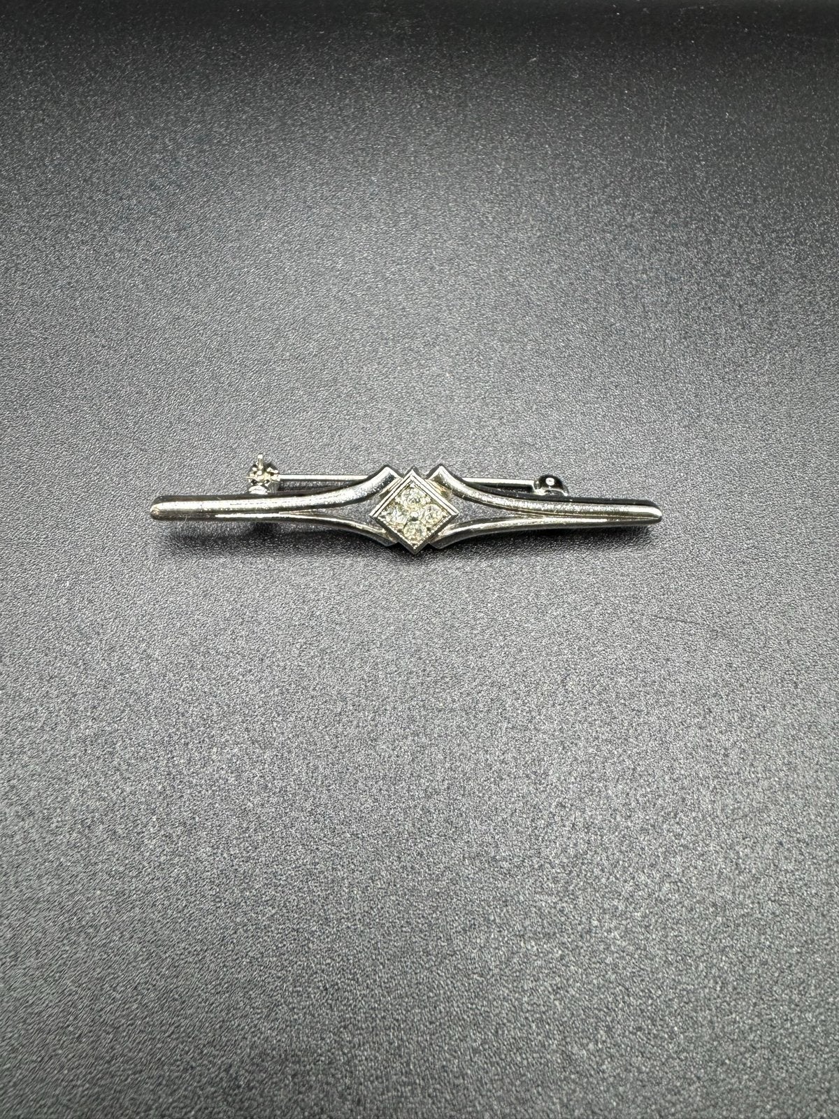 Elegante Zilverkleurige Broche met Strass Steentjes, Overige materialen, 4 tot 7 cm, Verzenden, Zo goed als nieuw