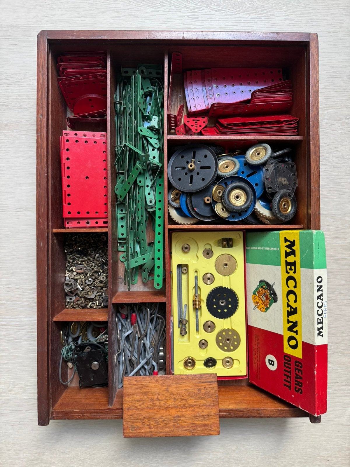 Meccano set met diverse bouwonderdelen en handleidingen, Antiek en Kunst, Antiek | Speelgoed, Ophalen