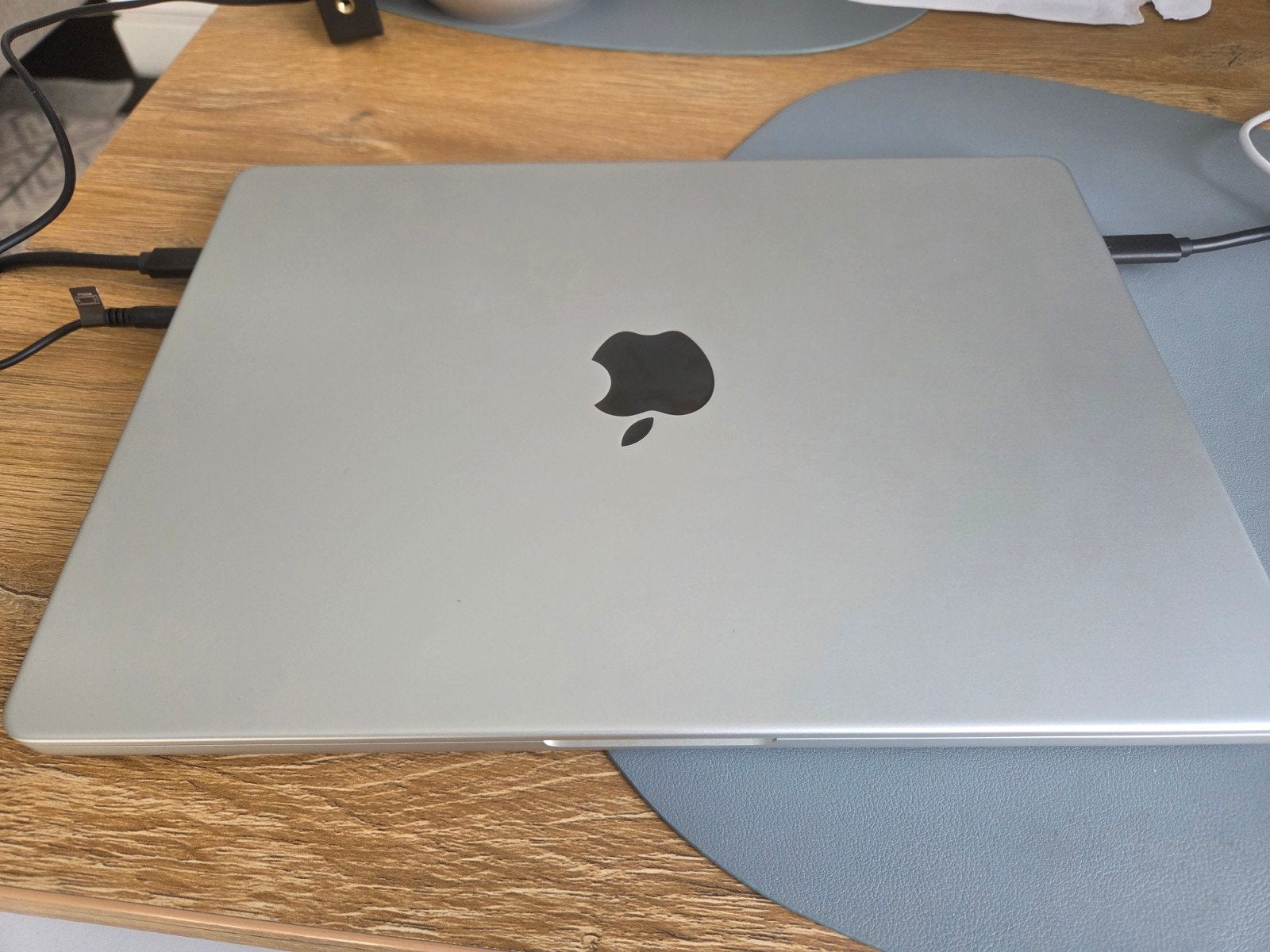 MacBook Pro M5 Pro 14'' 24GB RAM 1TB SSD -  JUNI 2026! ZGAN, 1 TB of meer, Overige groottes, Zo goed als nieuw, 3 tot 4 Ghz
