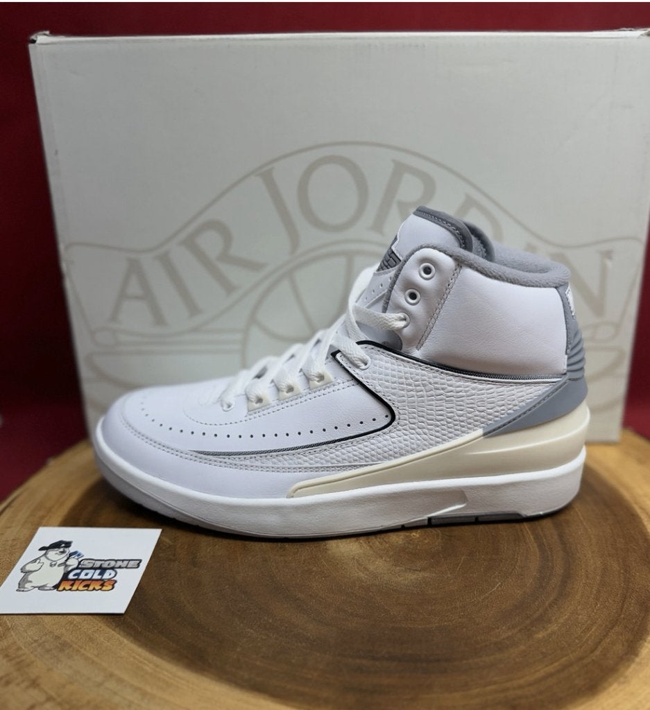 Nike Air Jordan 2 Retro Cement Grey US11 (NIEUW), Overige kleuren, Nieuw, Ophalen of Verzenden, Sneakers of Gympen