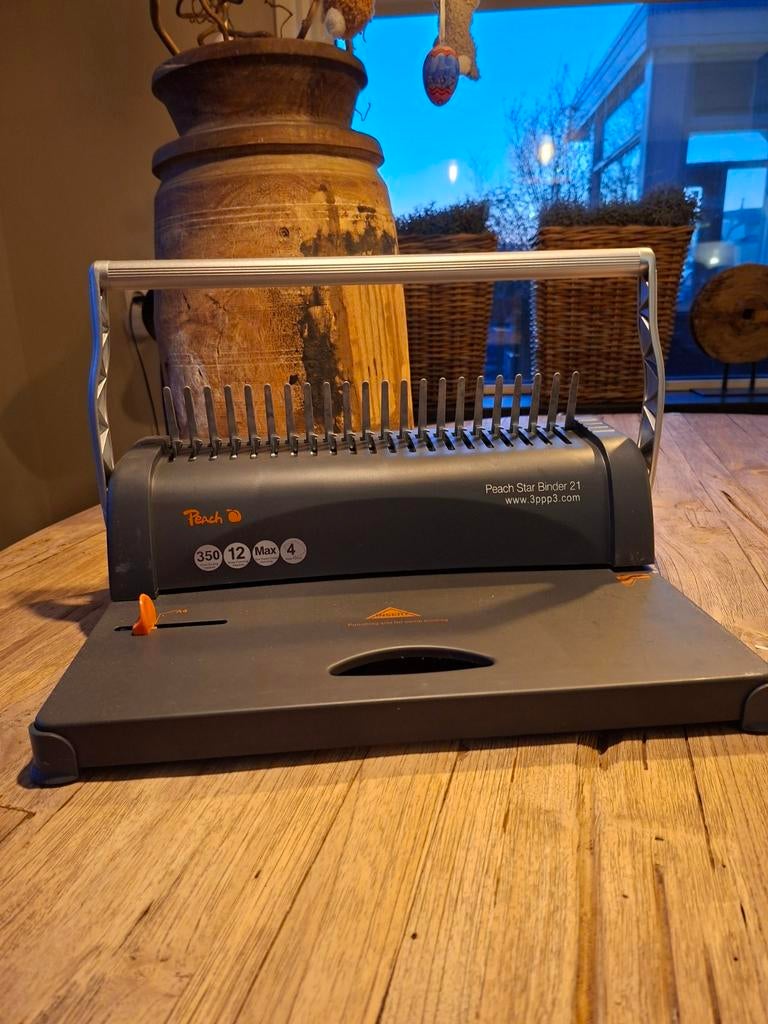 Peach star binder 21 bindmachine met accessoires, Diversen, Ophalen of Verzenden, Zo goed als nieuw