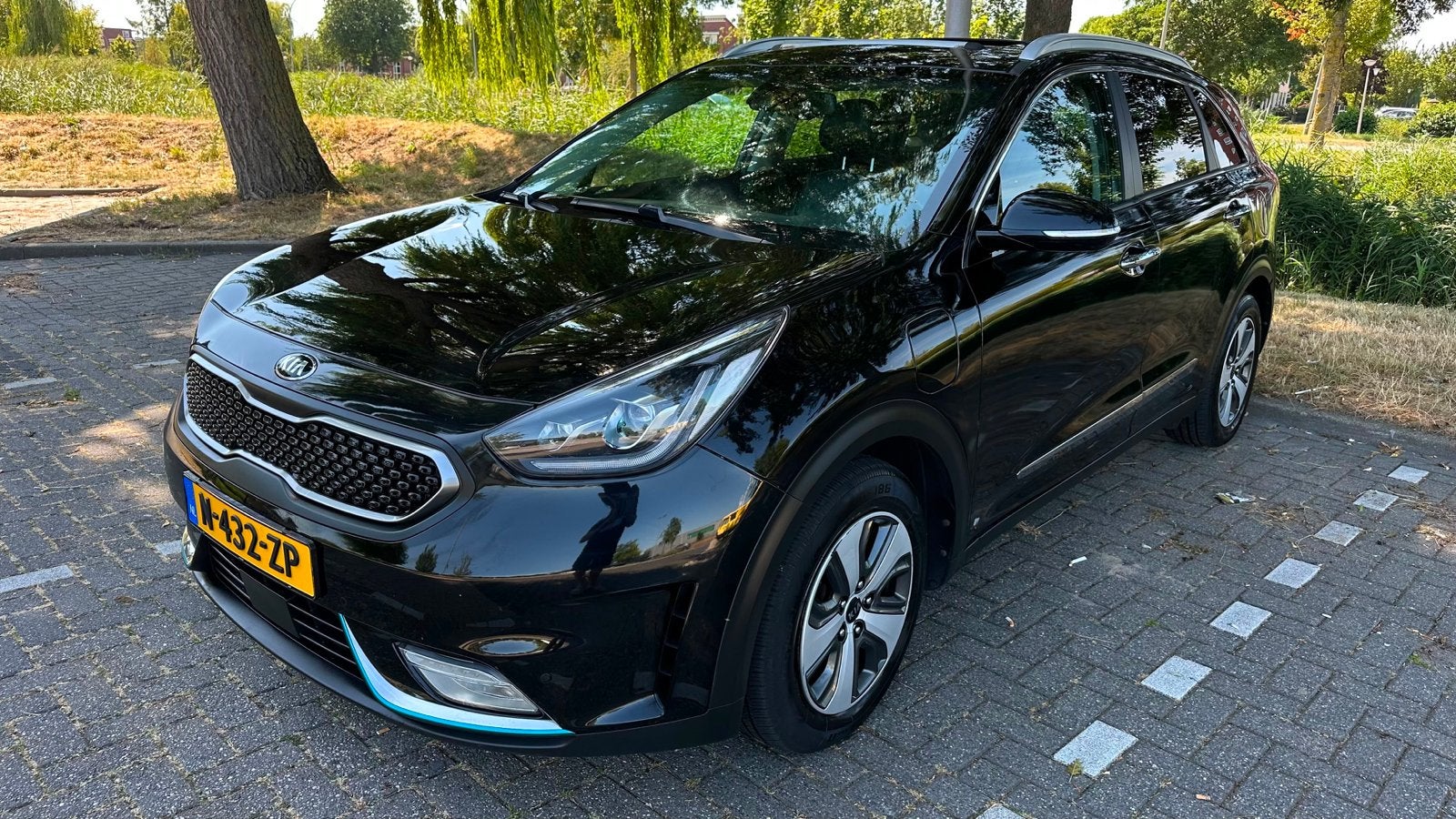 Kia Niro 1.6 GDi Phev 141pk Dct6 2017 Zwart, Auto's, Kia, 77 km/l, Zwart, Zwart, Geïmporteerd