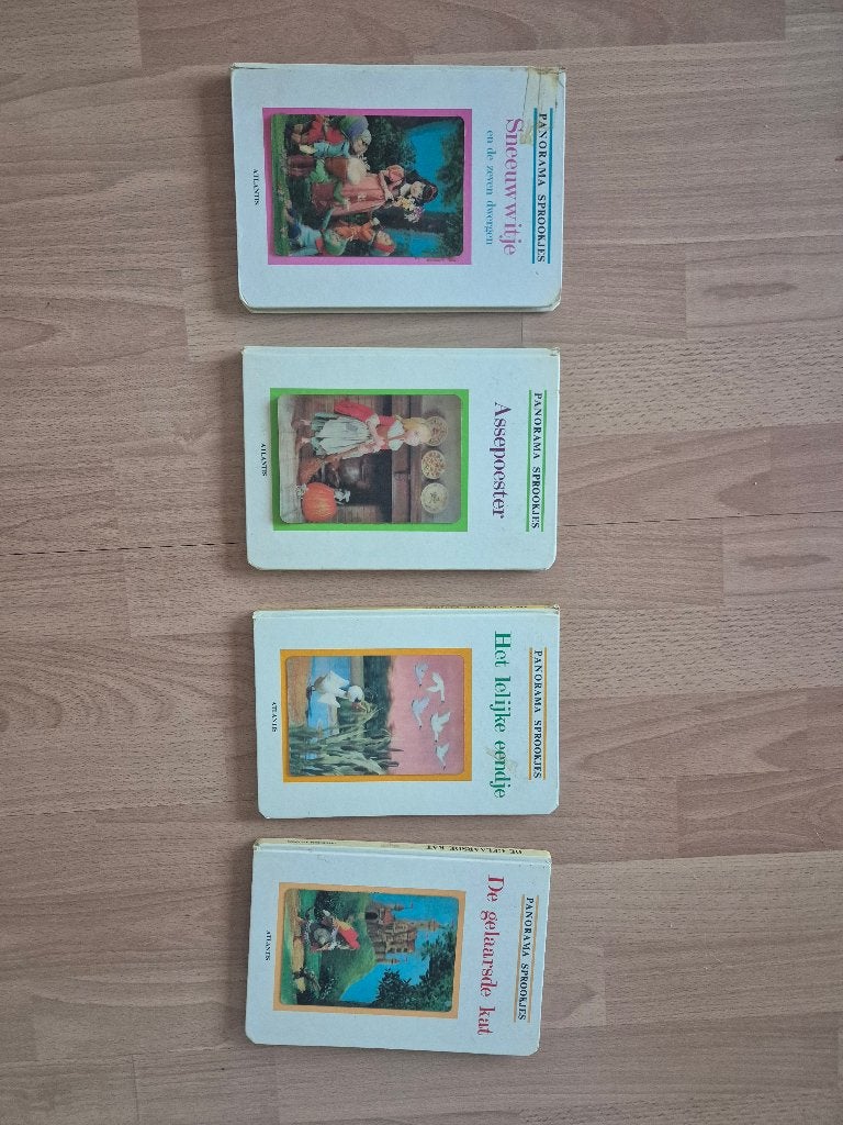 Panorama sprookjes boeken, Boeken, Sprookjes en Fabels, Ophalen, Gelezen