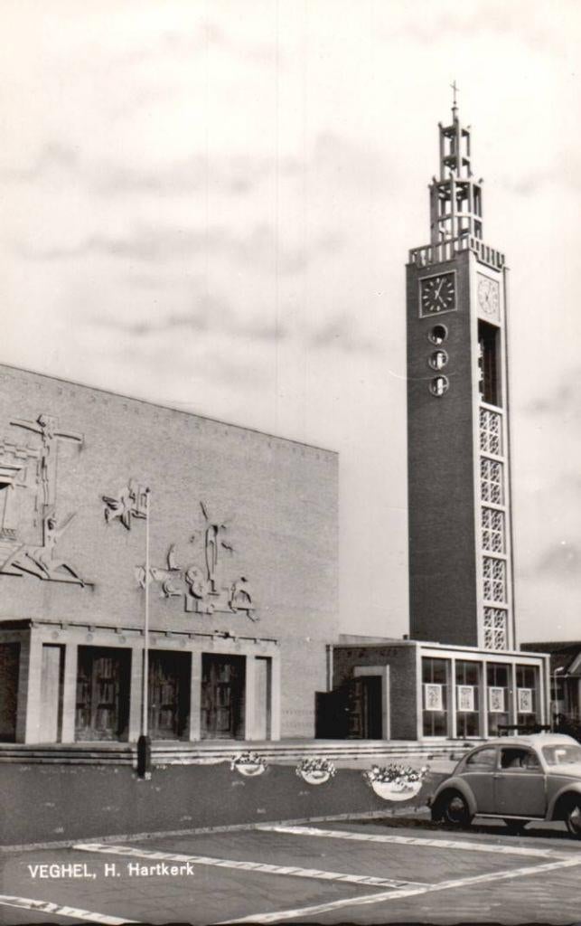Veghel H. Hartkerk Sluisstraat 1965 met VW Kever, Ophalen of Verzenden, 1960 tot 1980, Ongelopen, Noord-Brabant