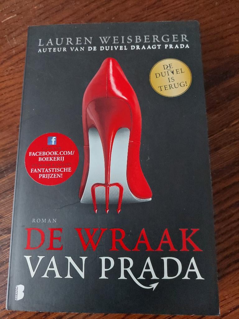 De wraak vam Prada, Boeken, Ophalen of Verzenden, Zo goed als nieuw