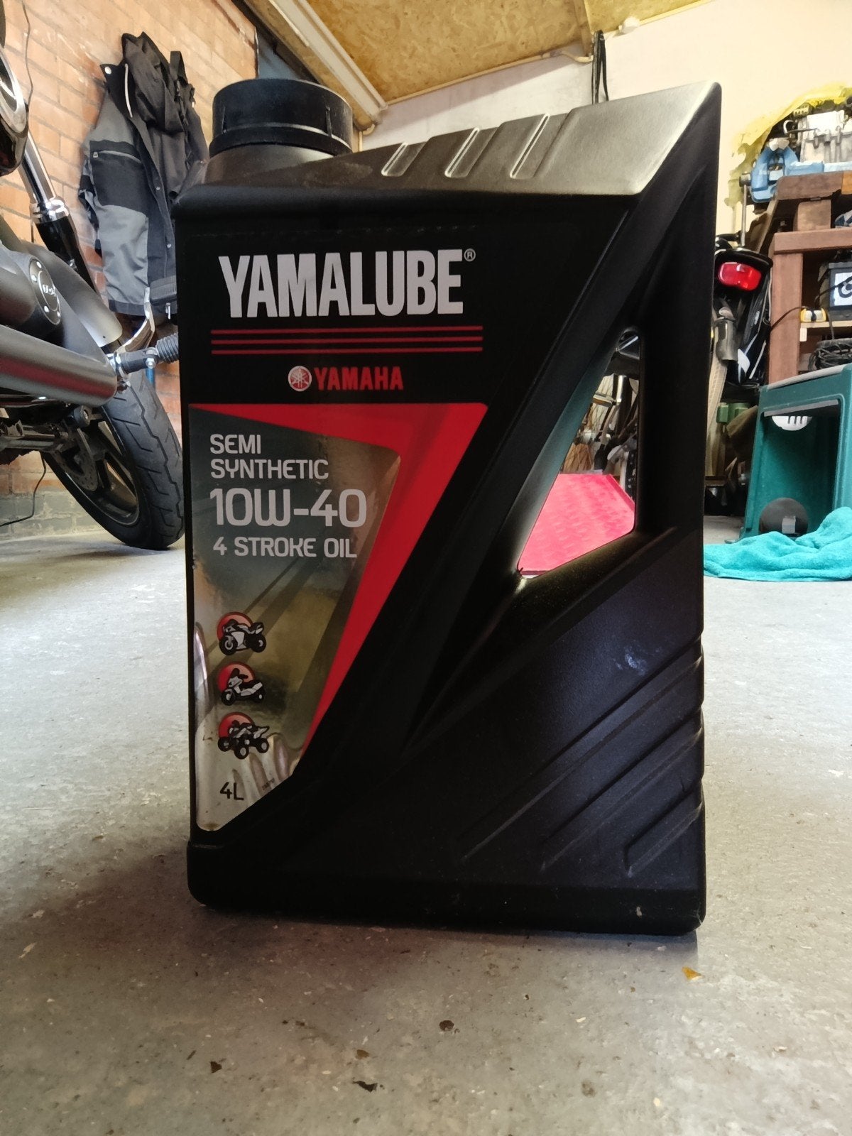 Yamalube Semi Synthetische 10W-40 4-takt Olie 2,5 Liter, Ophalen of Verzenden