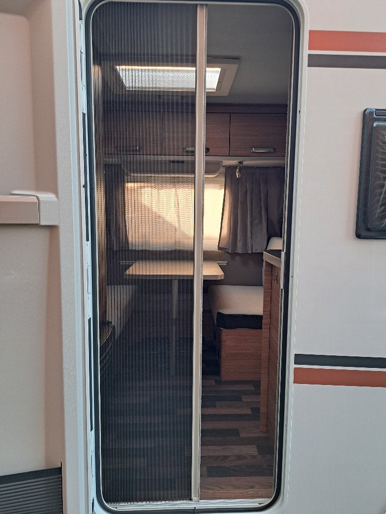 Foto 17 van Weinsberg CaraOne Edition HOT 420 QD, aico+mover+cassetluif