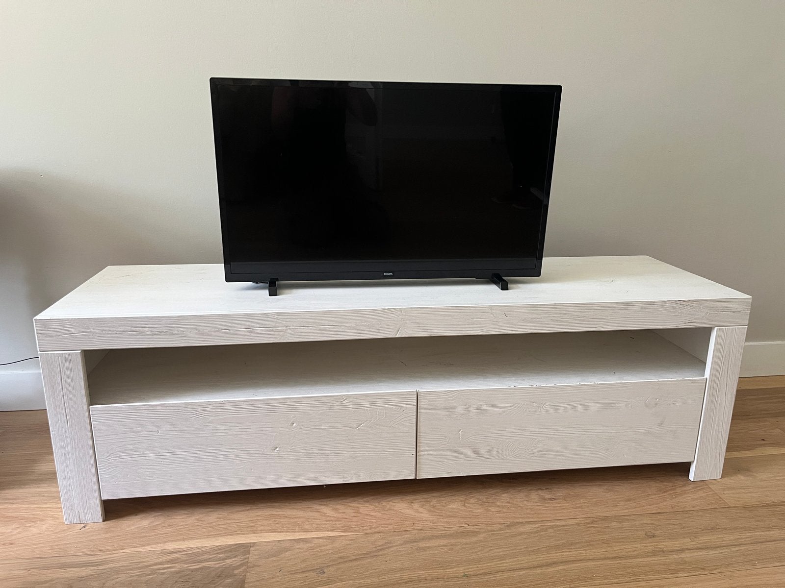Witte TV-meubel met lades en Philips 32 inch TV, Ophalen, Gebruikt, 100 tot 150 cm, Minder dan 100 cm