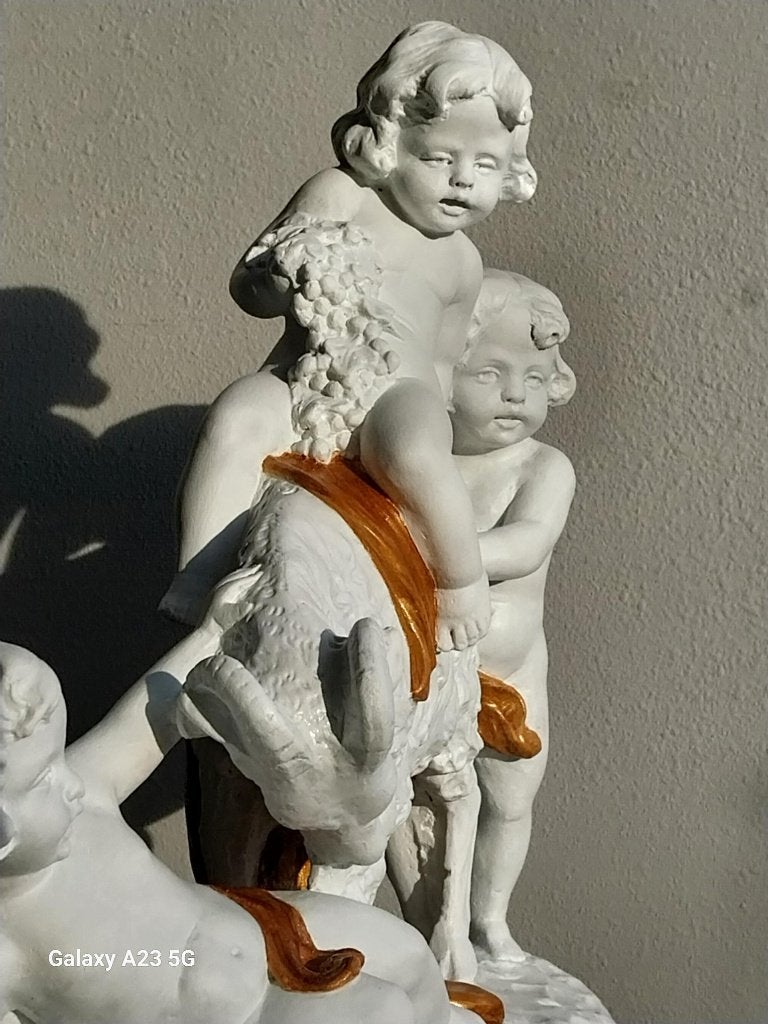 Grote Franse putti groep met ram ca 1900 polychroom gips, Groep mensen, Gips, Handgemaakt, Ophalen of Verzenden