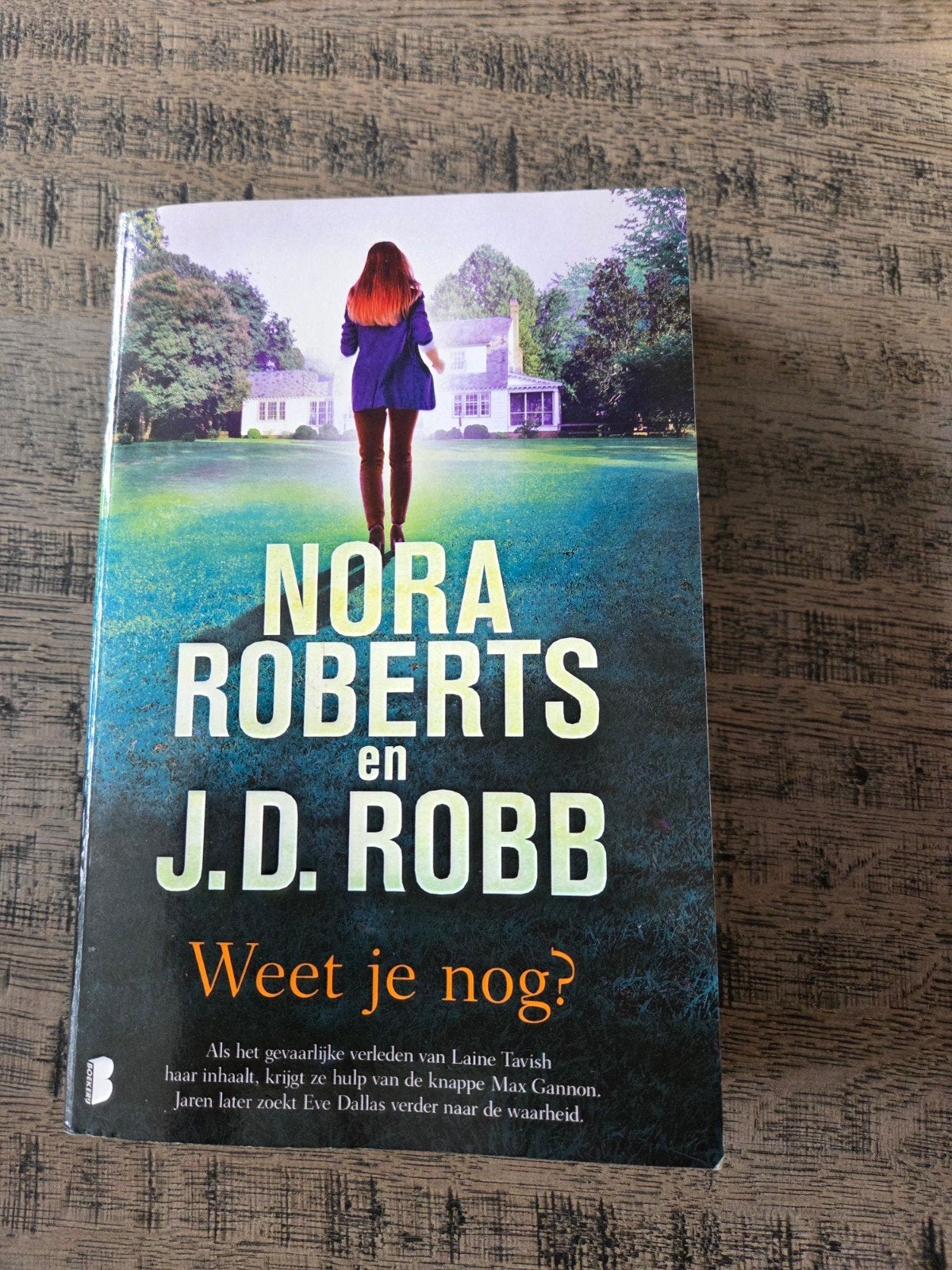 Nora Roberts & J.D. Robb - Weet je nog? (Thriller), Boeken, Ophalen of Verzenden, Gelezen, Nora Roberts en J.D. Robb