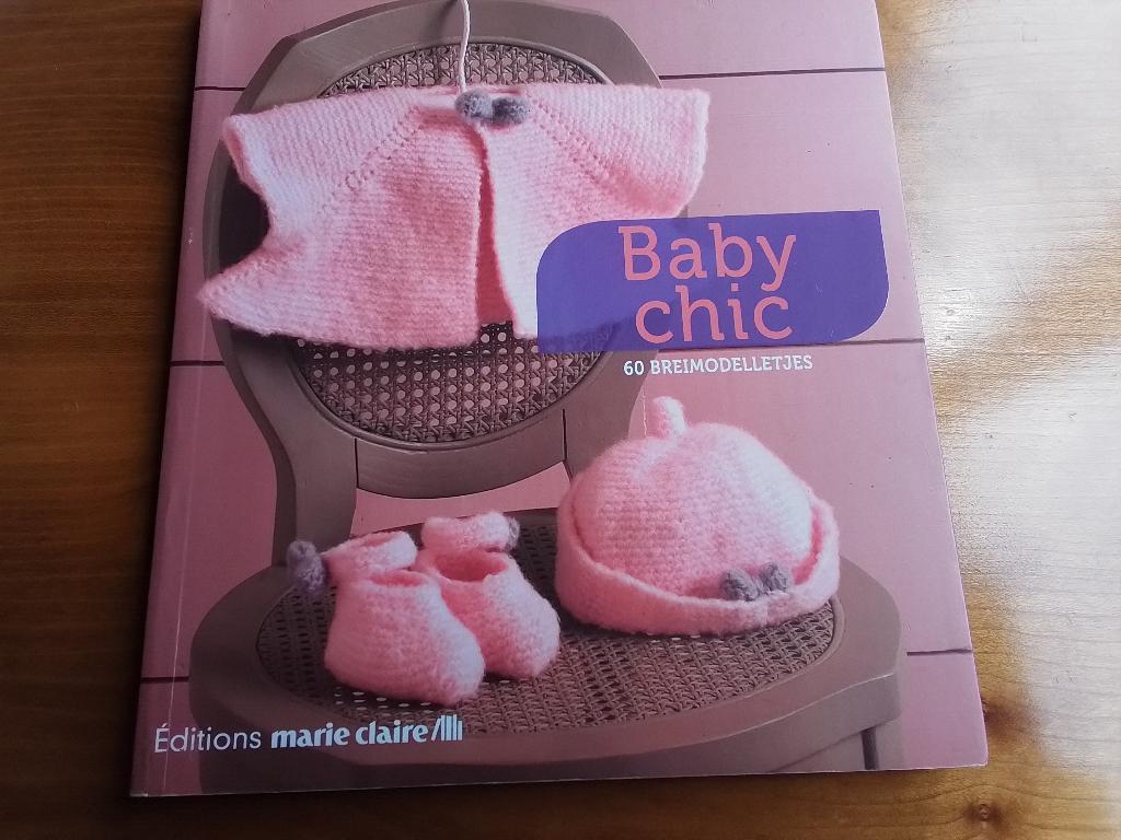 Breiboek "Baby Chic. 60 Breimodelletjes" van Marie Claire, Ophalen of Verzenden, Zo goed als nieuw, Breien of Haken, Patroon of Boek