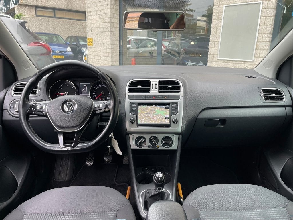 Volkswagen Polo 1.4 TDI 5Drs Navigatie Airco Nw Apk Trekhaak, Auto's, Gebruikt, Euro 6, 580 kg, Origineel Nederlands