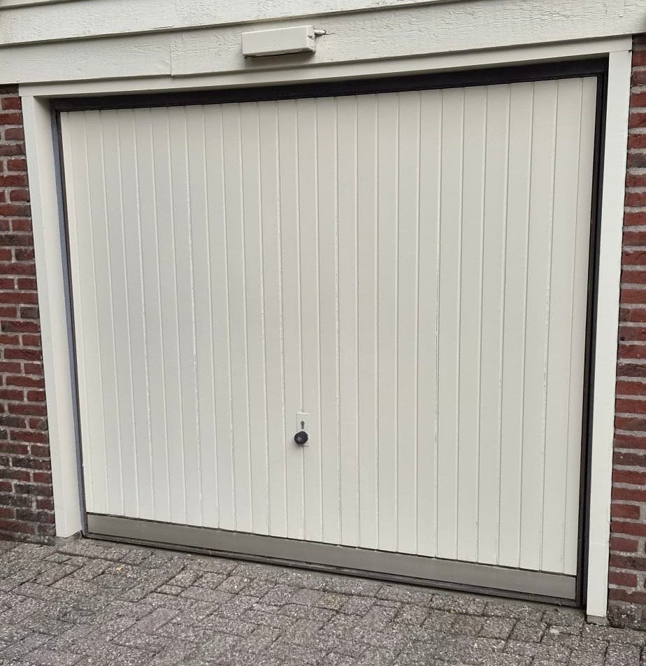 Garagedeur met elektrische bediening en motor, Ophalen, Gebruikt, 120 cm of meer, Garagedeur