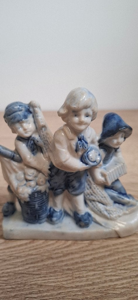 Antiek Duits Blauw-Wit Porseleinen Beeldje, Antiek en Kunst, Ophalen of Verzenden