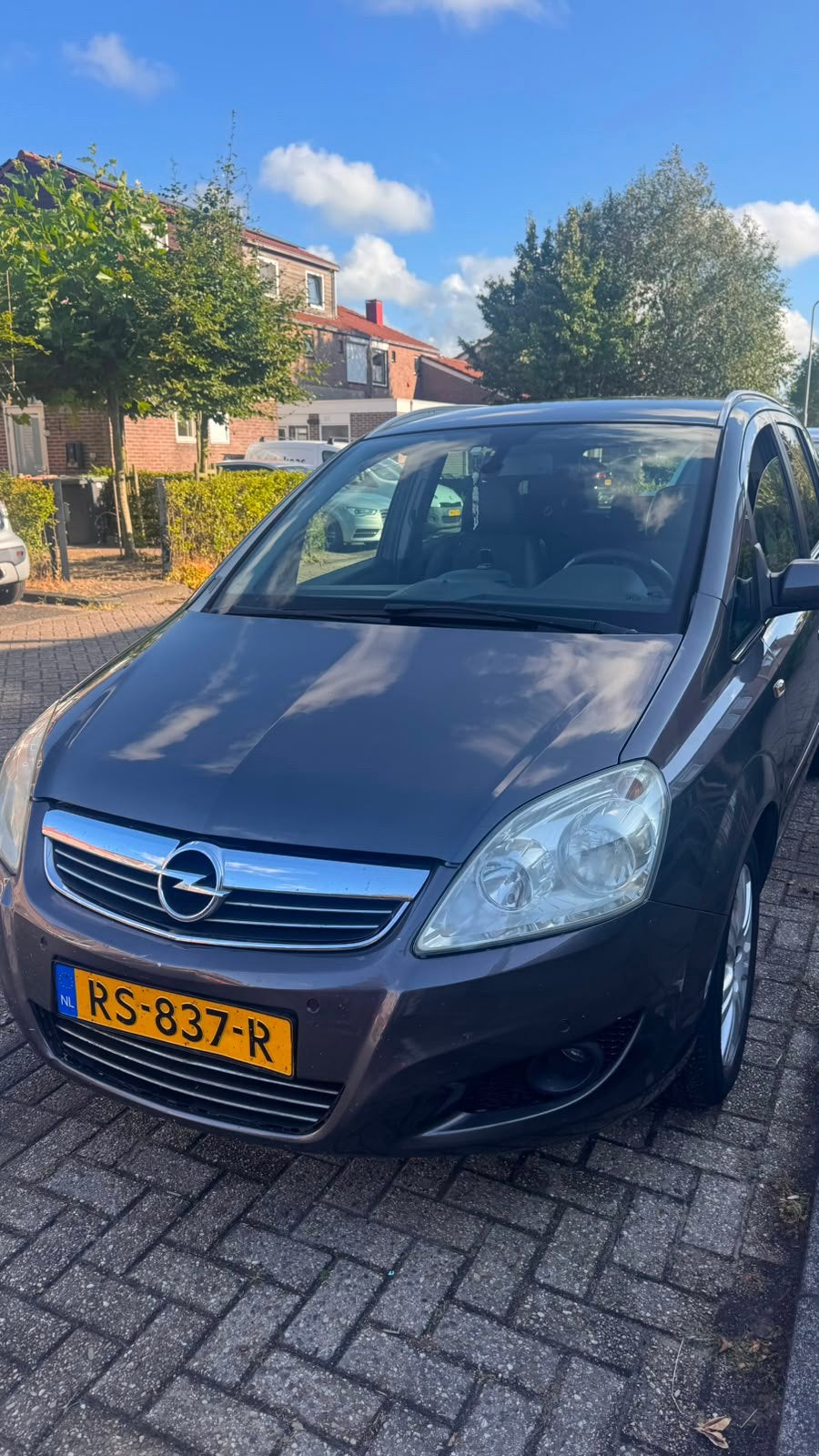 Opel Zafira 1.8 2009 Grijs, Voorwielaandrijving, 4 cilinders, 14 km/l, 1403 kg