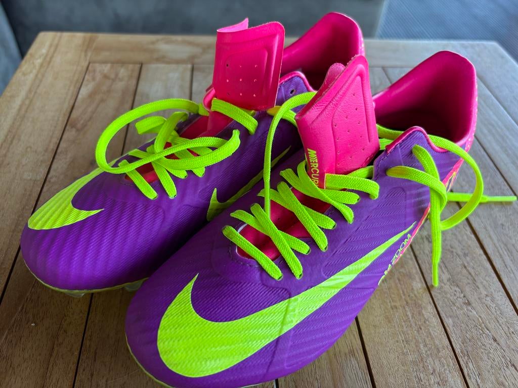 Unieke Custom Nike Mercurial Voetbalschoenen - Maat 36, Ophalen, Nieuw, Schoenen