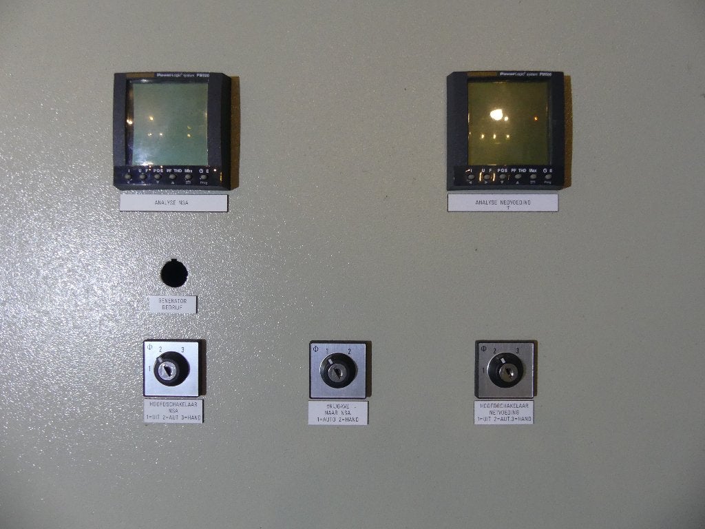 Rittal elektro kast TS 8885 SERNO: 045260 + moeller R-NZM10, Eenwielig, Verzenden, Sales@rittal.nl, 6085NH