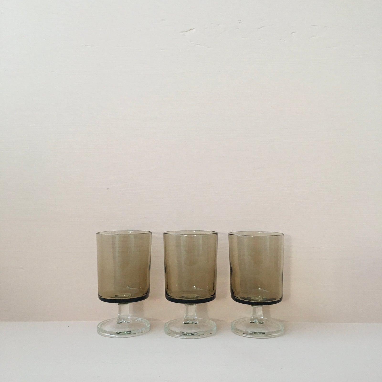 set van 3 Franse Luminarc glazen van rookglas - als nieuw, Ophalen of Verzenden, Zo goed als nieuw, Overige typen