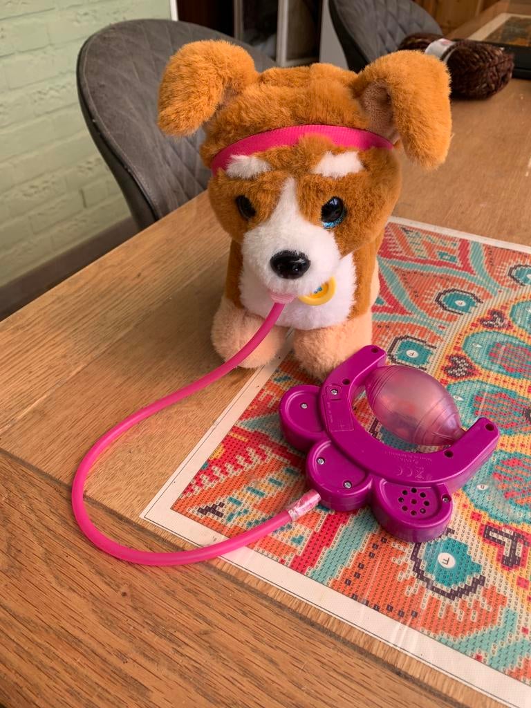 Sprint hond knuffel met geluid en bewegende staart en oren, Ophalen of Verzenden, Zo goed als nieuw, Babypop
