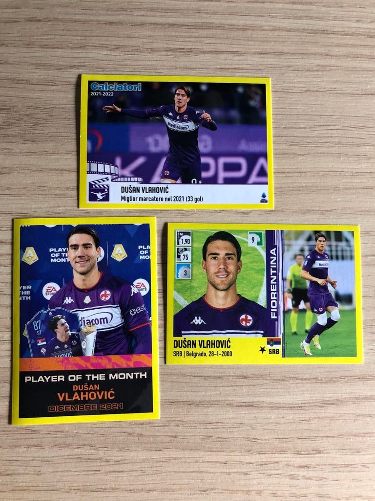 Panini Calciatori Dušan Vlahović 3x, Ophalen of Verzenden, Zo goed als nieuw, Buitenlandse clubs, Spelerskaart