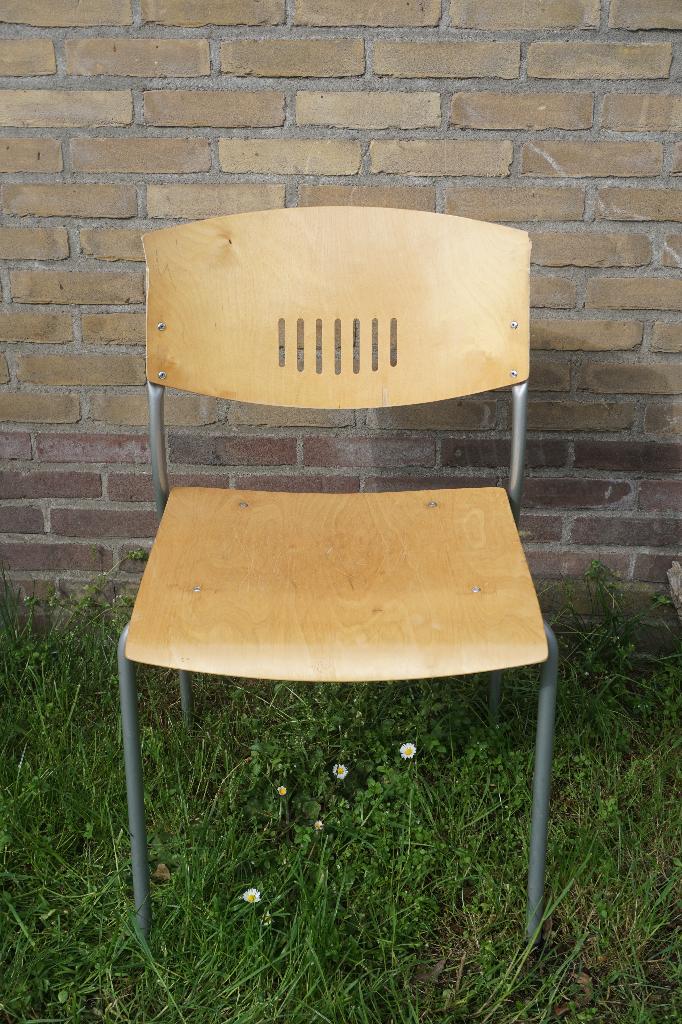 Houten stoelen kantinestoelen schoolstoelen kantoorstoelen, Ophalen, Gebruikt, Bruin, Vijf, Zes of meer stoelen