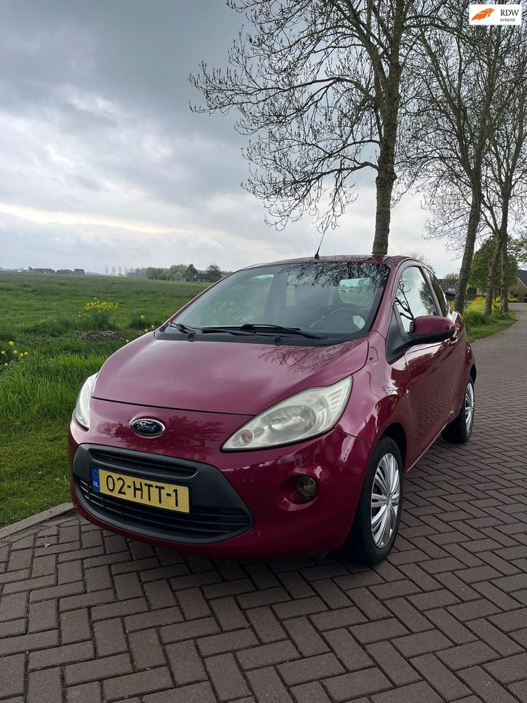 Ford Ka 1.2 Titanium airco / nieuwe apk!, Voorwielaandrijving, Stof, Gebruikt, 1242 cc