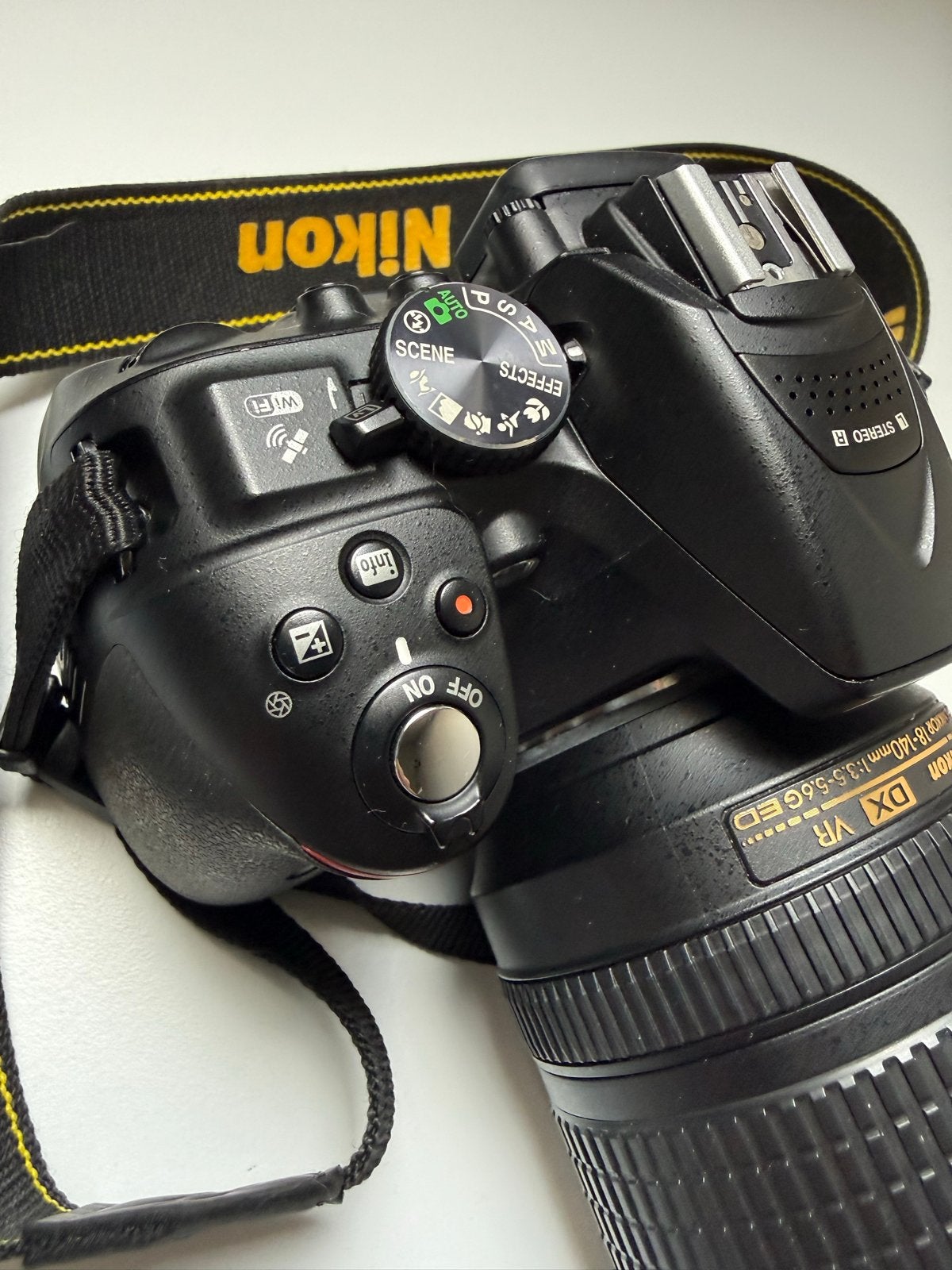 Nikon D5300 met 2 lenzen (18-55mm & 70-300mm), Ophalen, Spiegelreflex, Zo goed als nieuw, Nikon