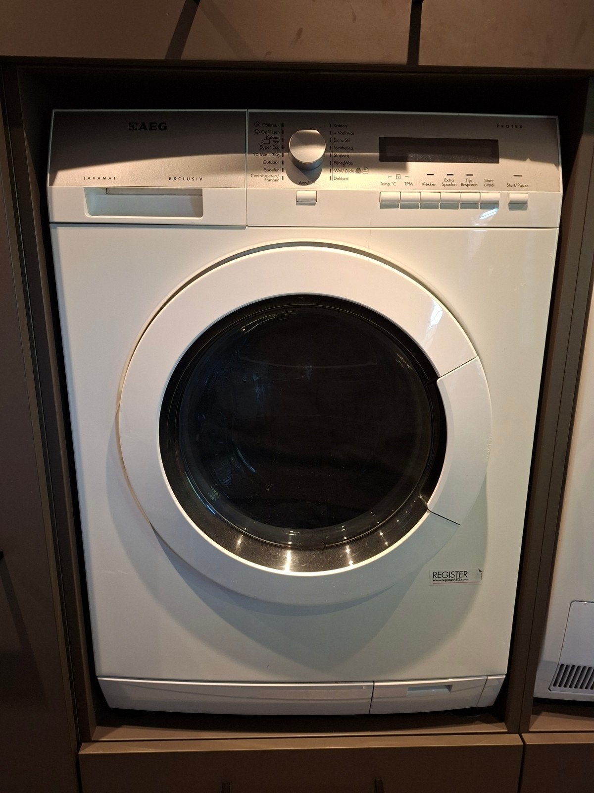 Aeg wasmachine. Goed en netjes, Witgoed en Apparatuur, 6 tot 8 kg, Ophalen, 1200 tot 1600 toeren, 85 tot 90 cm